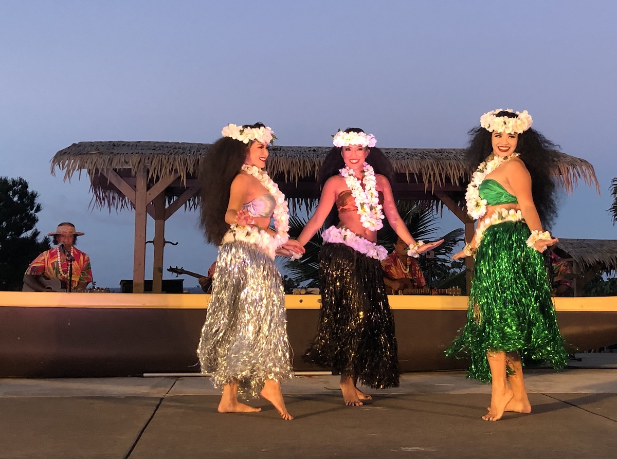 Hawaiian Dances