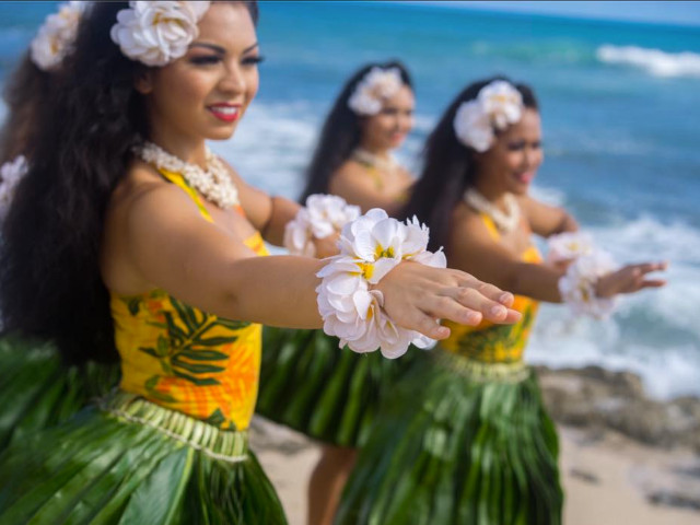 germaines luau oahu