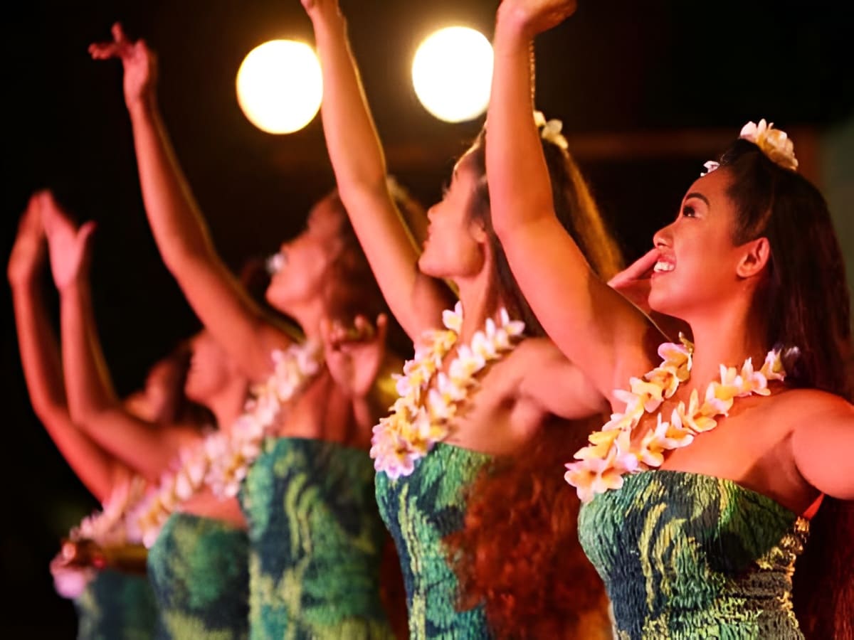 Luau Dancers